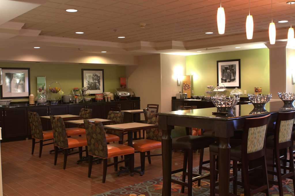 Hampton Inn Princeton Restoran gambar