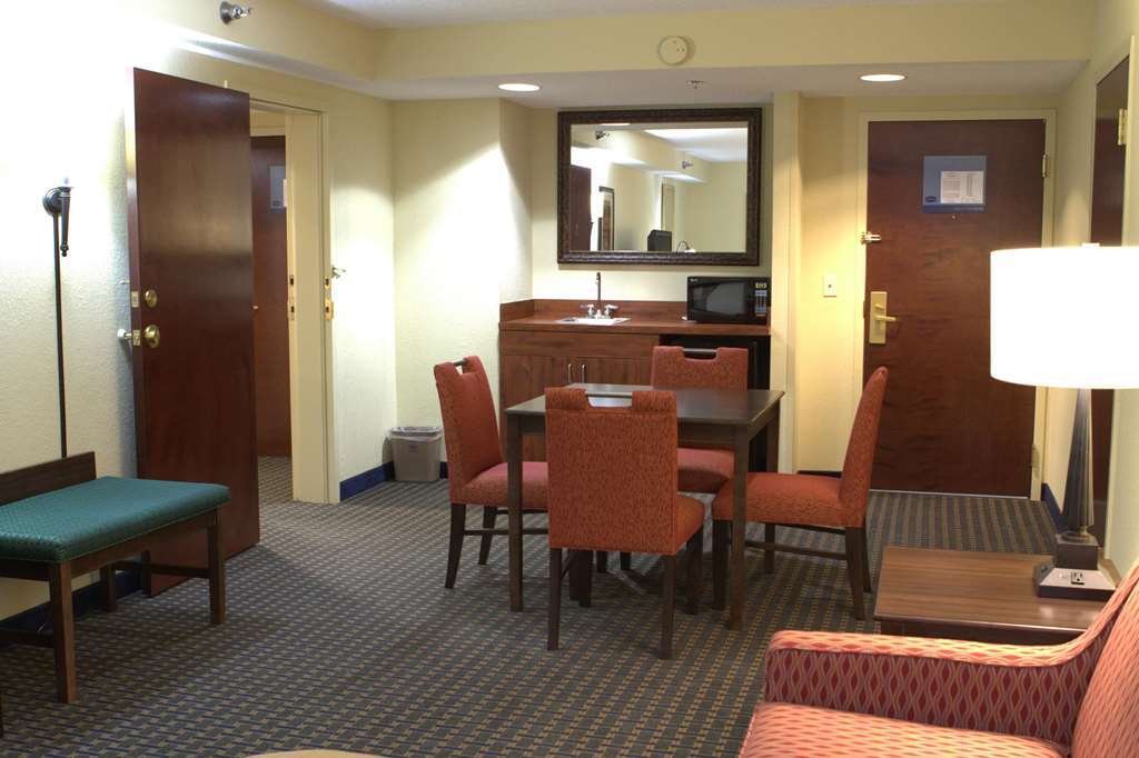 Hampton Inn Princeton Bilik gambar