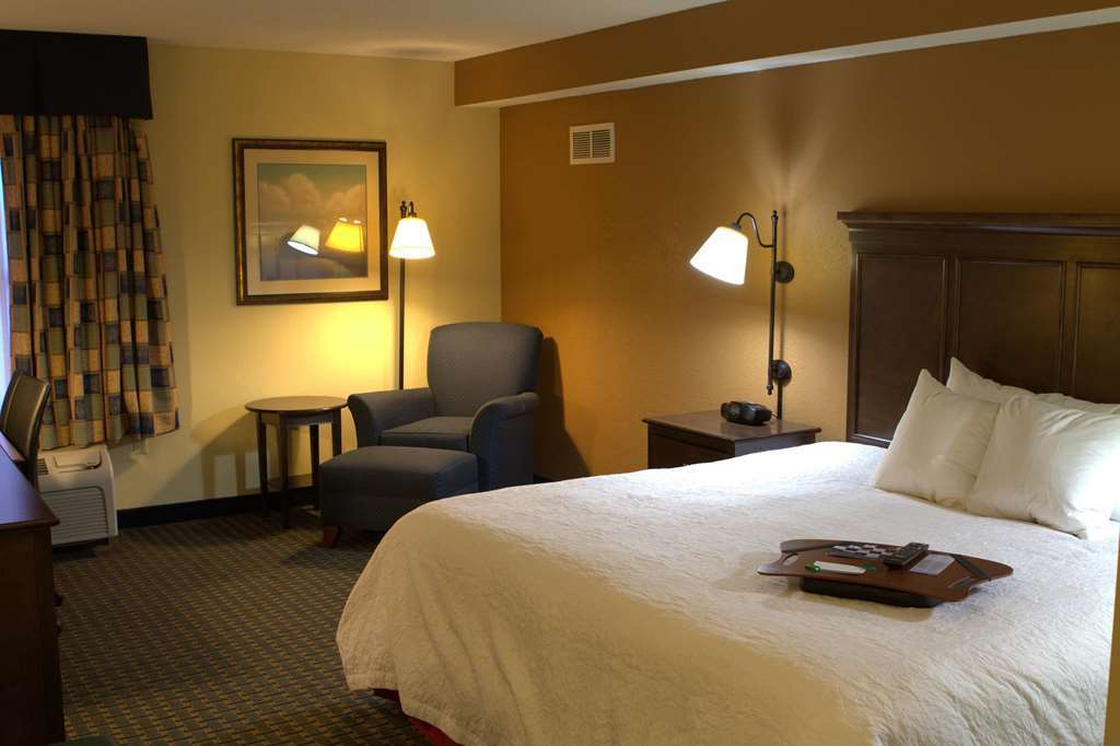 Hampton Inn Princeton Bilik gambar